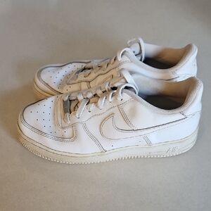 Nike Air Force 1 Youth Sneakers